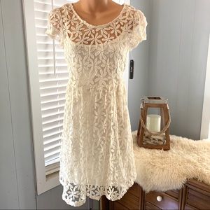 BEAUTIFUL BCX lace dress!! NEW!!